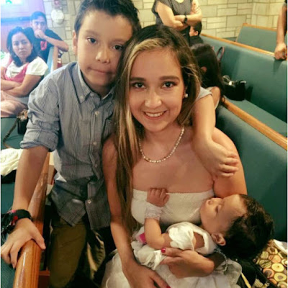Meet your Posher, Alejandra